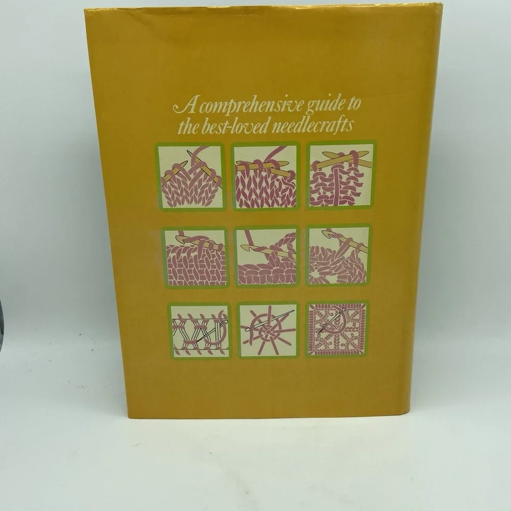 Better Homes and Gardens Complete Book of Knitting Crochet Embroidery 1979‎